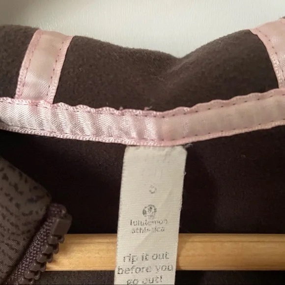 Lululemon Apres Brown & Pink Yoga Rain Jacket, Sz 6 - Picture 16 of 16